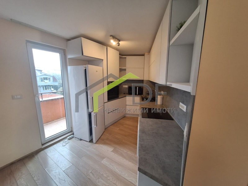 Do wynajęcia  3 sypialnie Warna , Centar , 130 mkw | 69388057 - obraz [2]