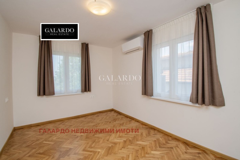 Zu vermieten  3+ Schlafzimmer Sofia , Lozenez , 196 qm | 81619220 - Bild [7]