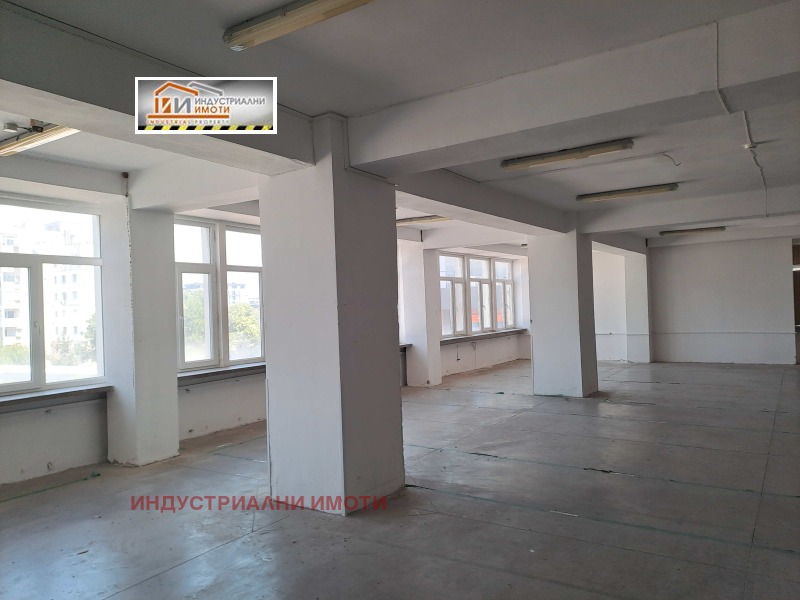 Do wynajęcia  Budynek przemysłowy Plowdiw , Industrialna zona - Jug , 560 mkw | 92303222 - obraz [2]