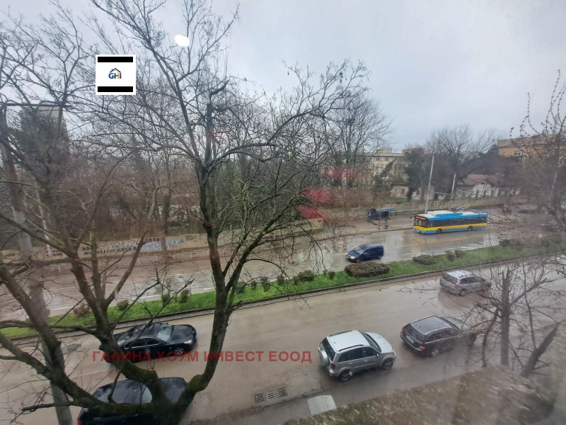 Дава под Наем 1-СТАЕН в град Плевен, Широк център - 60 кв.м / 250 € » 488.96 лв., ГАЛИНА ХОУМ ИНВЕСТ ЕООД