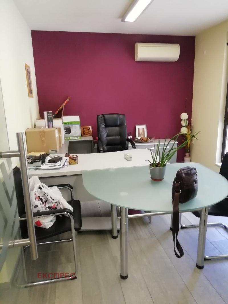 Da affittare  Ufficio Plovdiv , Tsentar , 94 mq | 62689211 - Immagine [3]