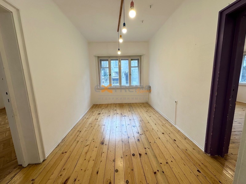 Дава под наем КЪЩА, гр. Варна, Гръцка махала, снимка 4 - Къщи - 53415034