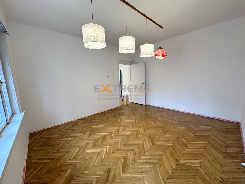 Дава под наем КЪЩА, гр. Варна, Гръцка махала, снимка 9 - Къщи - 53415034