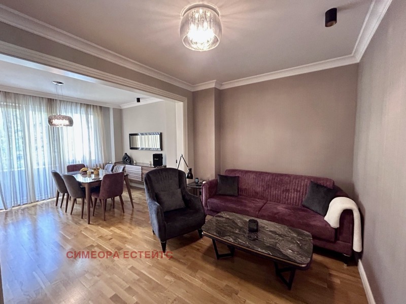 Te huur  2 slaapkamers Sofia , Doktorski pametnik , 77 m² | 19601892