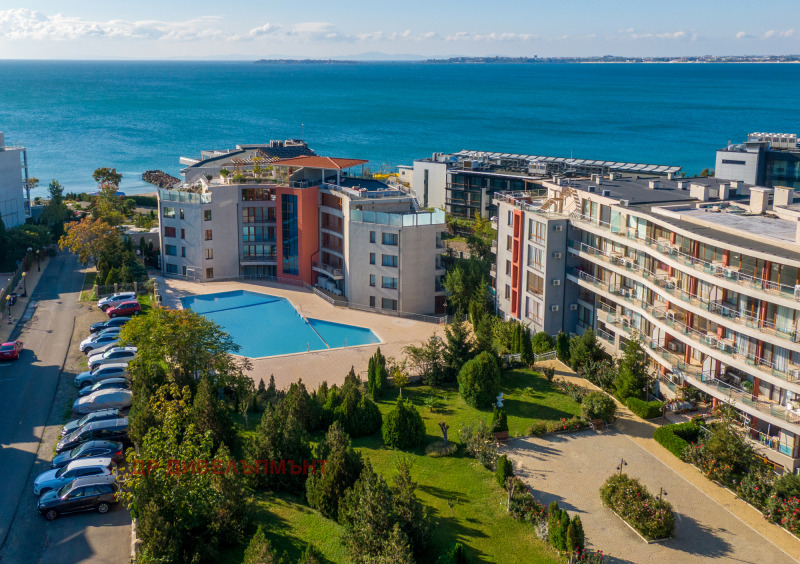 Дава под Наем 1-СТАЕН в област Бургас, гр. Свети Влас - 19 кв.м / 149 € » 291.42 лв., ДР ДИВЕЛЪПМЪНТ