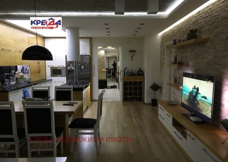 For Rent  3 bedroom Sofia , Vitosha , 184 sq.m | 21302737