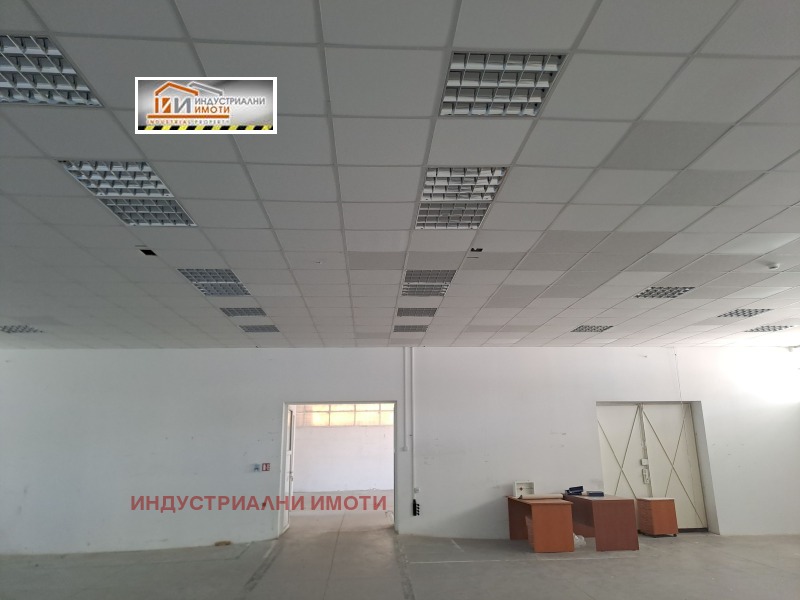 Издаје се  Складиште Пловдив , Индустриална зона - Јyг , 432 м2 | 99713267