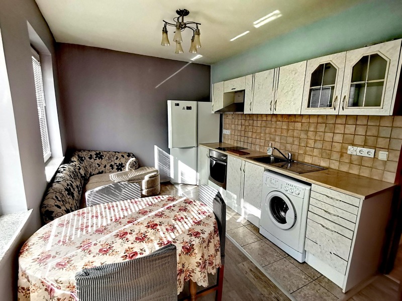 Da affittare  1 camera da letto Burgas , Lazur , 60 mq | 40415011