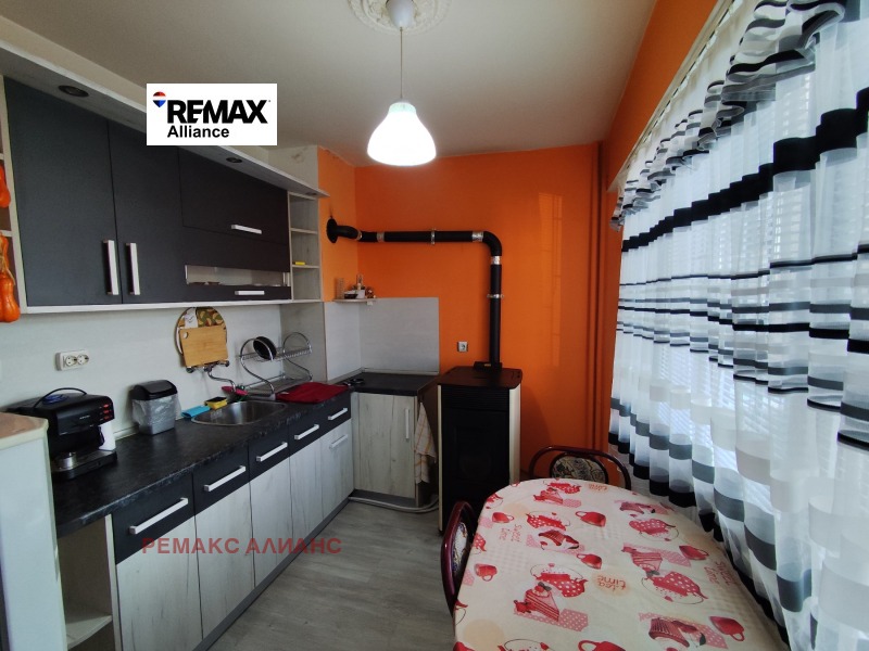 Дава под наем 2-СТАЕН, гр. Перник, Тева, снимка 8 - Апартаменти - 53093805