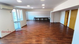 ОФИС, 126 m2