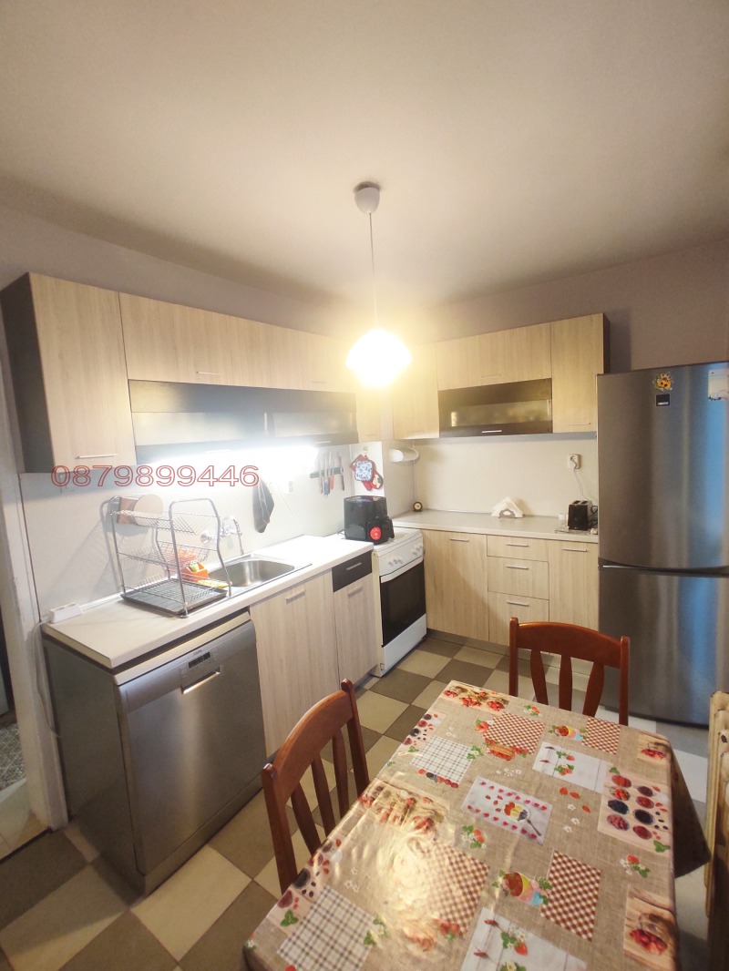 Дава под наем 3-СТАЕН, гр. Пловдив, Център