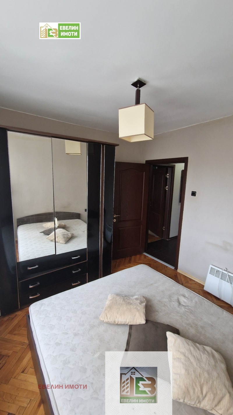 De inchiriat  1 dormitor Ruse , Șiroc țentâr , 50 mp | 73769508 - imagine [8]