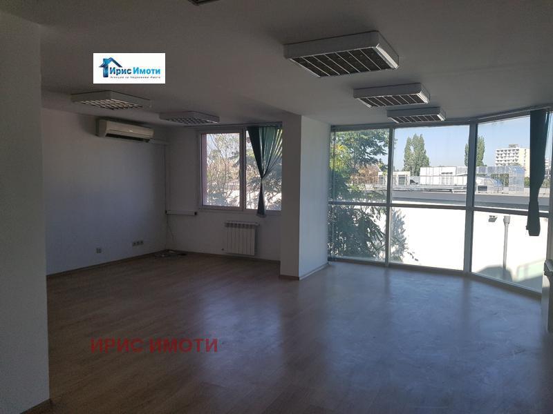 Te huur  Kantoor Sofia , Tsentar , 68 m² | 24548937 - afbeelding [3]