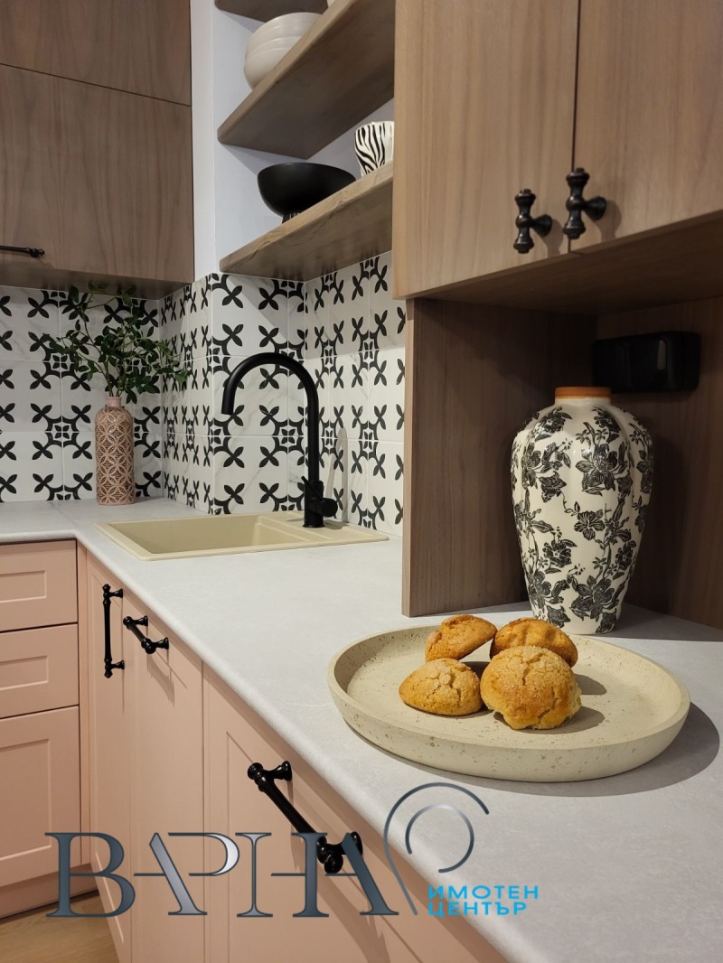 En renta  Estudio Varna , k.k. Sv.Sv. Konstantin i Elena , 40 metros cuadrados | 77057204 - imagen [10]