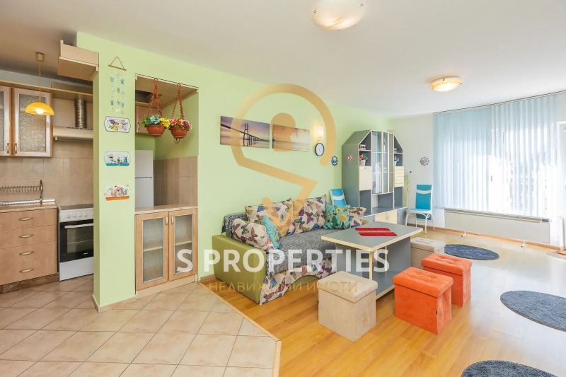 Дава под наем 4-СТАЕН, гр. Варна, Център