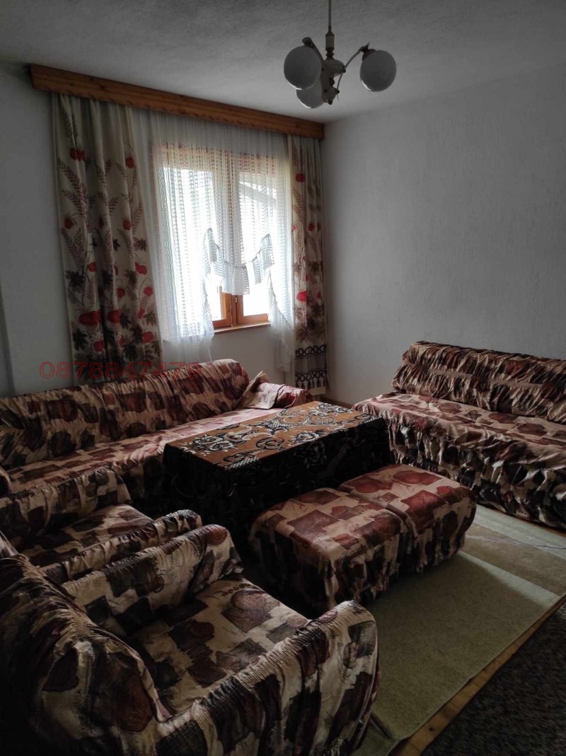 Дава под Наем ЕТАЖ ОТ КЪЩА в град Смолян, Горно Райково - 90 кв.м / 200 € » 391.17 лв.
