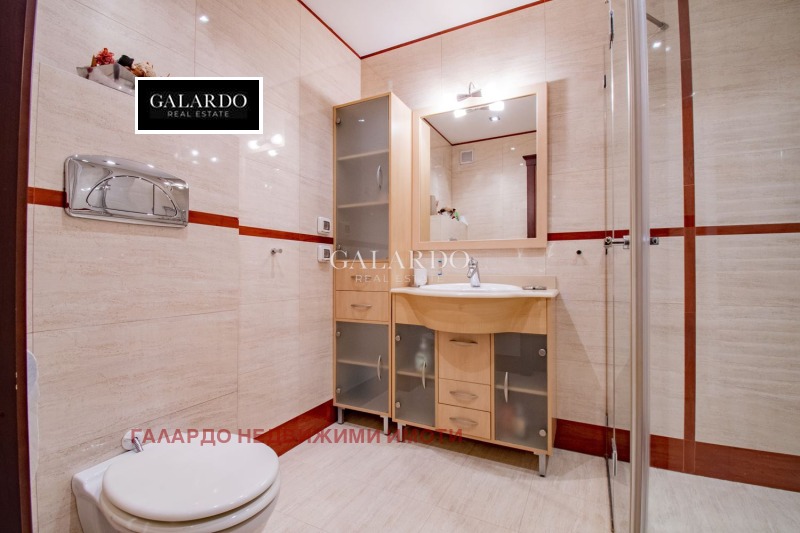 Дава под наем 4-СТАЕН, гр. София, Лозенец, снимка 11 - Апартаменти - 53022376