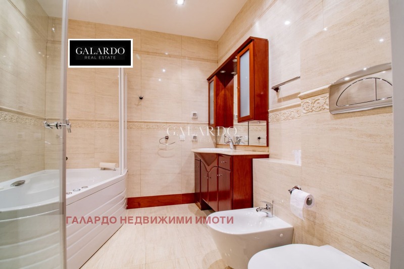 Дава под наем 4-СТАЕН, гр. София, Лозенец, снимка 12 - Апартаменти - 53022376