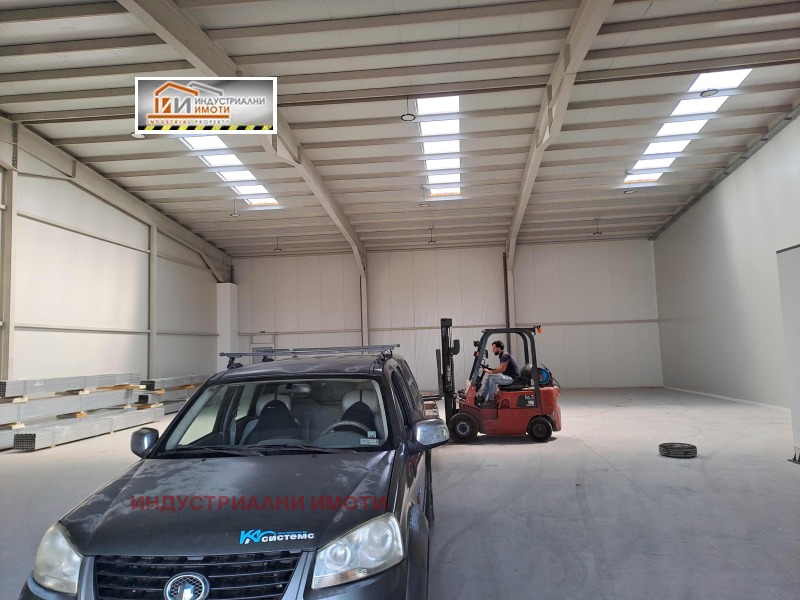 For Rent  Industrial building Plovdiv , Industrialna zona - Yug , 440 sq.m | 17882717