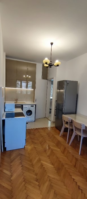 Дава под наем 2-СТАЕН, гр. София, Център, снимка 4 - Апартаменти - 53896896