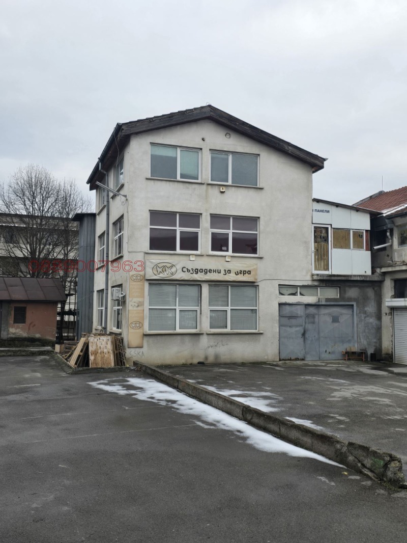 Дава под наем ПРОМ. ПОМЕЩЕНИЕ, гр. София, Сердика