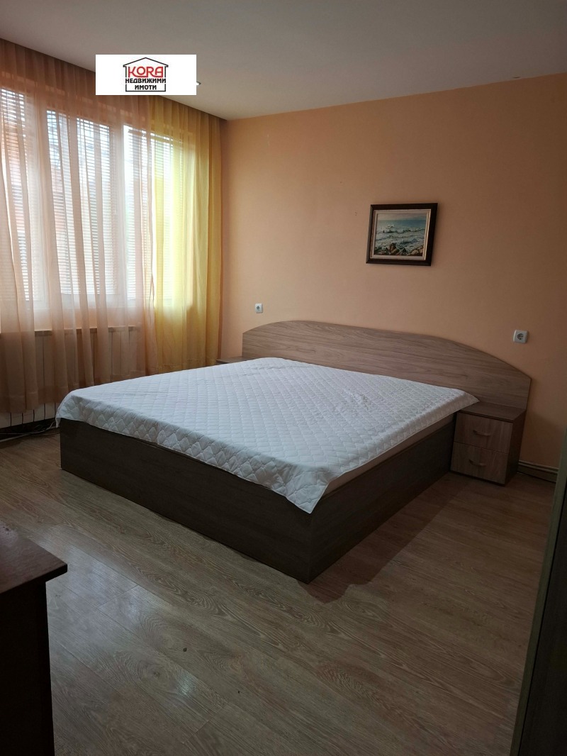 Дава под Наем 3-СТАЕН в град Плевен, Широк център - 90 кв.м / 500 € » 977.92 лв., КОРА