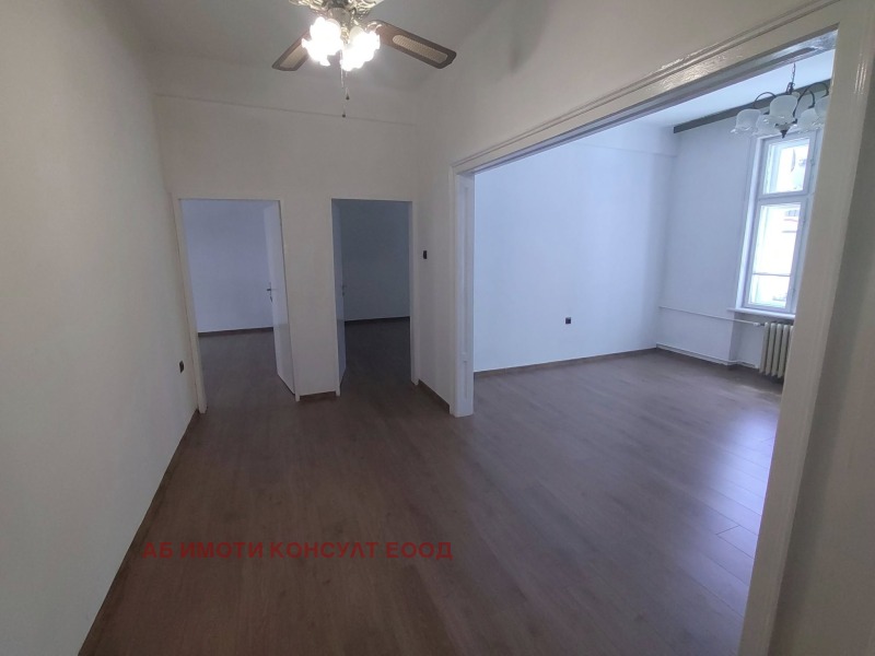Zu vermieten  Büro Sofia , Zentar , 102 qm | 36304225