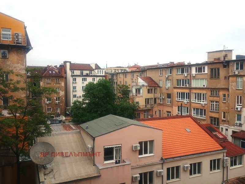 Дава под наем 4-СТАЕН, гр. София, Център, снимка 16 - Апартаменти - 53039218