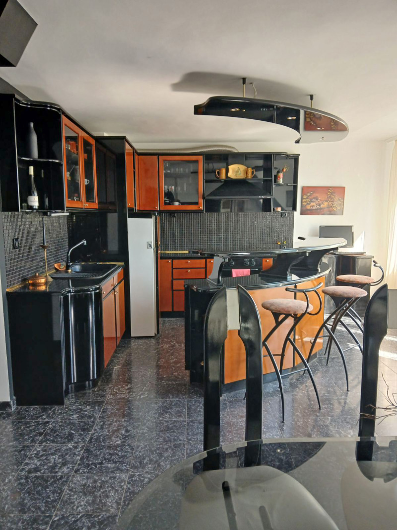 K pronájmu  Mezonet Sofia , Borovo , 180 m2 | 18028101 - obraz [7]