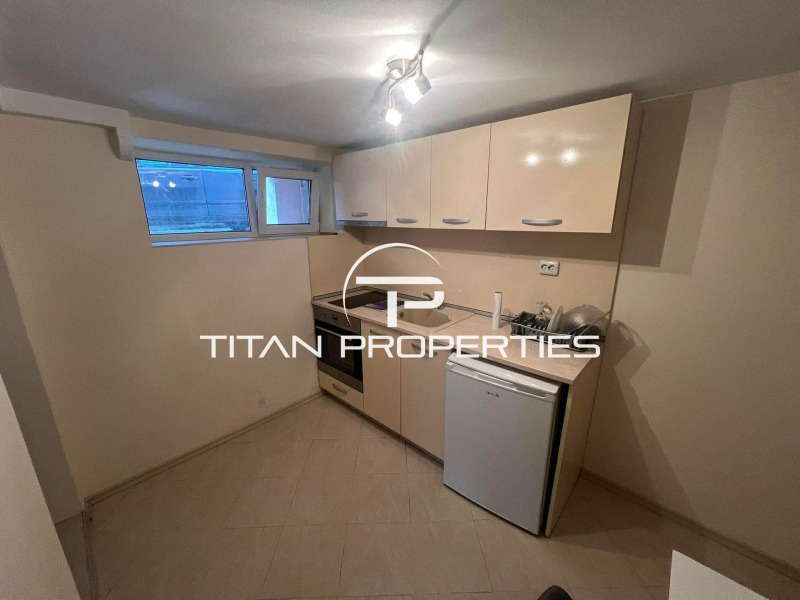 Дава под наем 3-СТАЕН, гр. Варна, Цветен квартал, снимка 2 - Апартаменти - 52523779