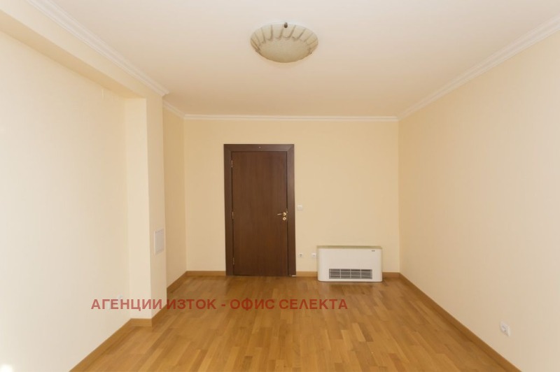 Do wynajęcia  3 sypialnie Sofia , Iztok , 250 mkw | 59899599 - obraz [10]