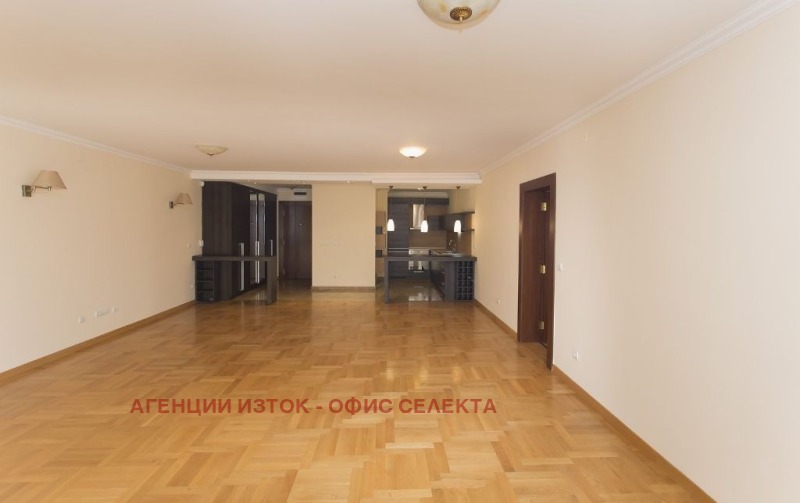 Do wynajęcia  3 sypialnie Sofia , Iztok , 250 mkw | 59899599 - obraz [7]