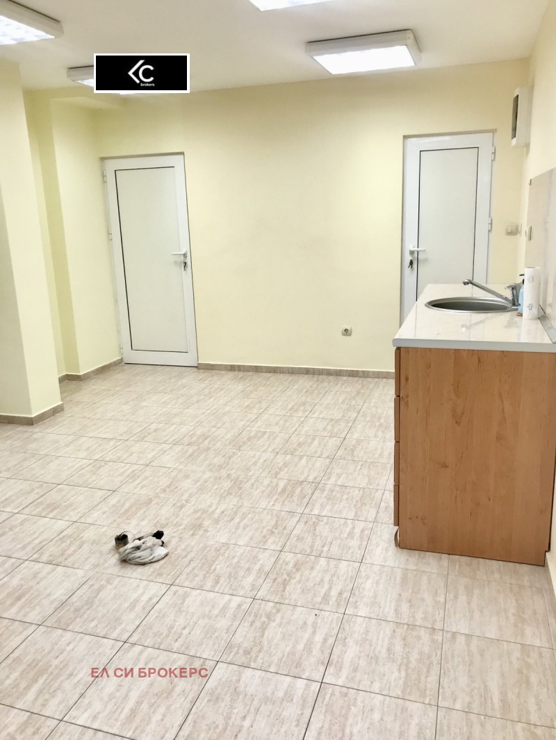 Дава под наем ОФИС, гр. София, Лагера, снимка 3 - Офиси - 53228121