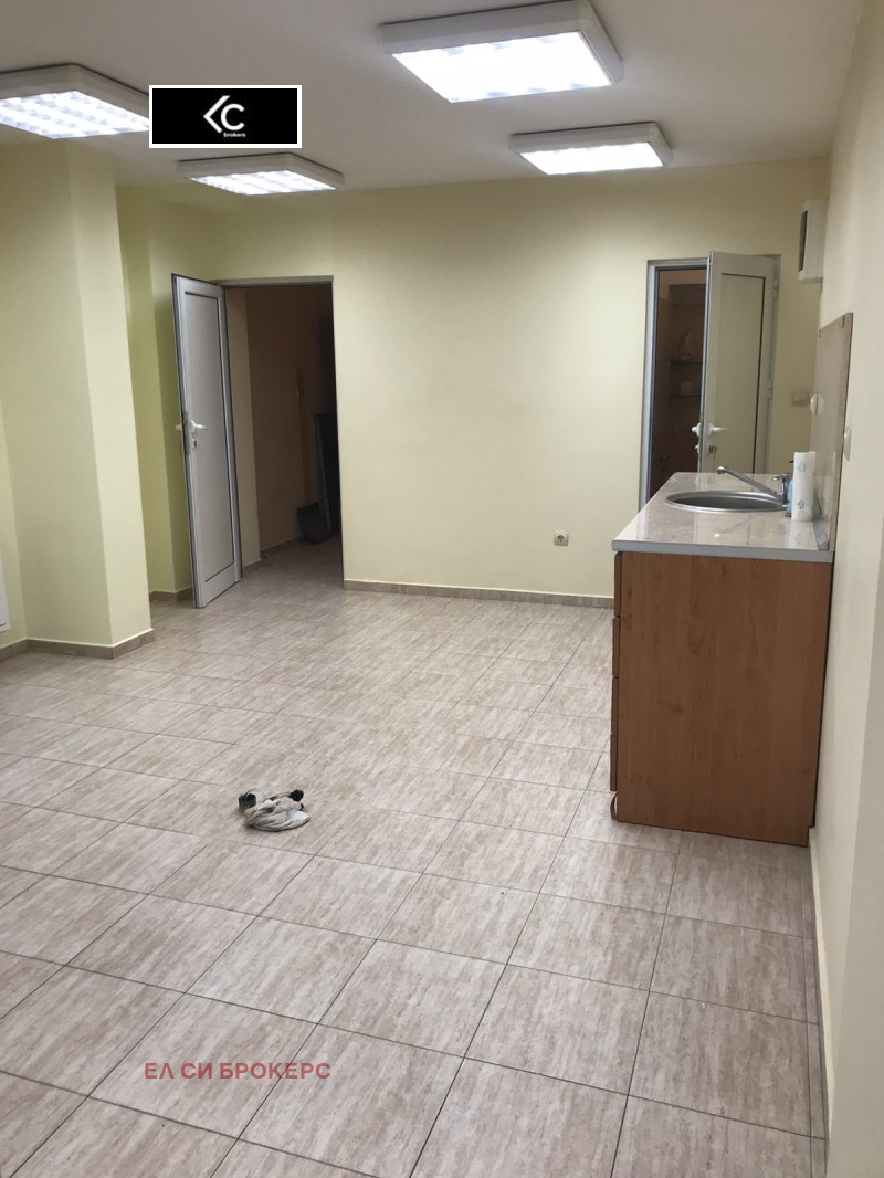 Дава под наем ОФИС, гр. София, Лагера, снимка 5 - Офиси - 53228121