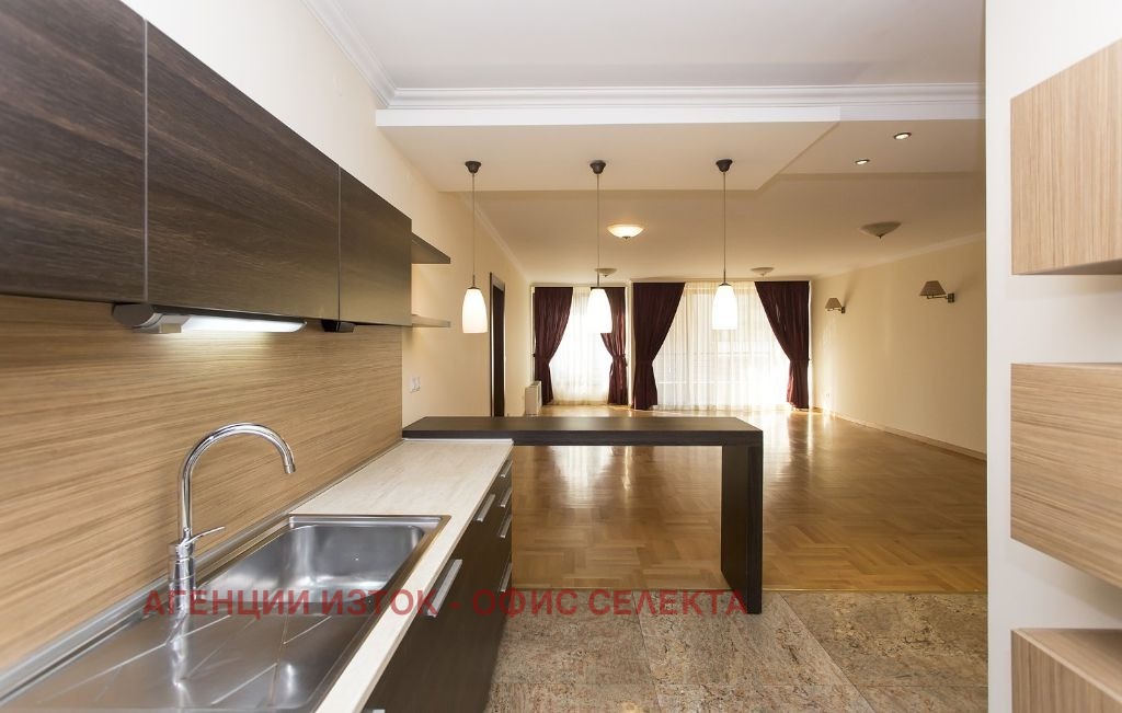 Дава под наем 4-СТАЕН, гр. София, Изток, снимка 4 - Апартаменти - 53820655