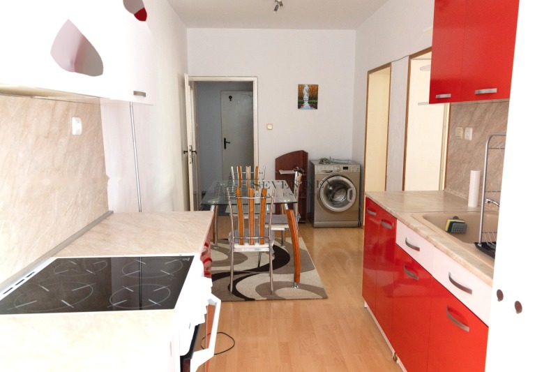 Дава под Наем 3-СТАЕН в град Варна, ХЕИ - 90 кв.м / 680 € » 1 329.96 лв., СЕДЕМ КЛЮЧА НЕДВИЖИМИ ИМОТИ