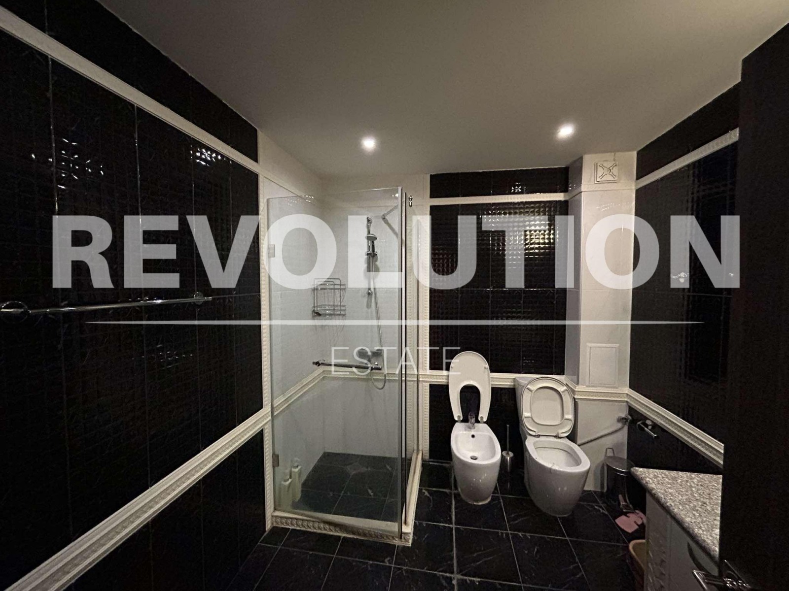 Дава под наем 3-СТАЕН, гр. Варна, м-т Ален мак