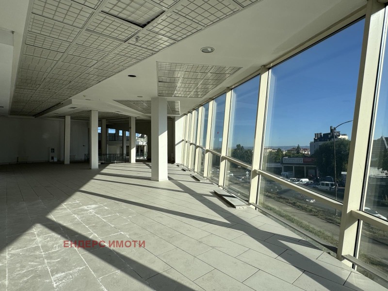 Kiadó  Hivatal Sofia , m-t Gardova glava , 950 négyzetméter | 18356917 - kép [13]