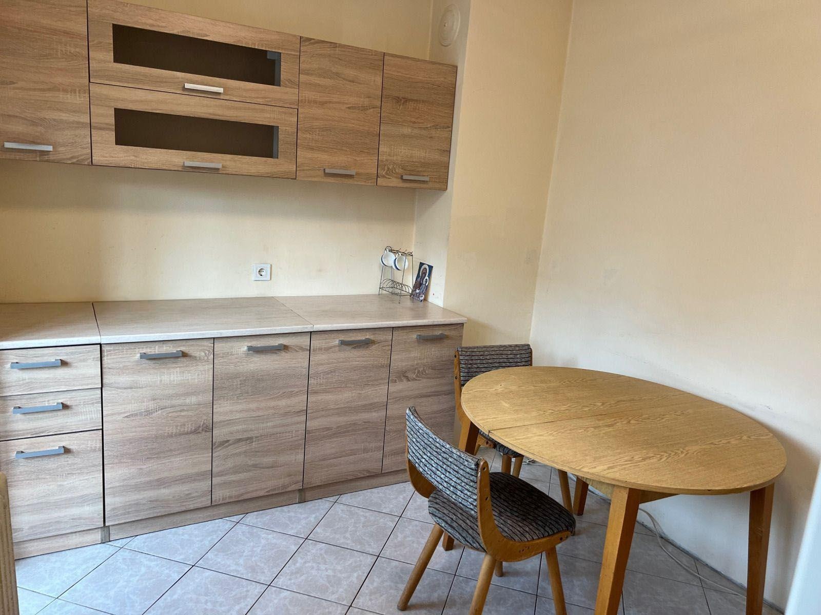 Дава под наем 3-СТАЕН, гр. София, Света Троица, снимка 2 - Апартаменти - 53771270