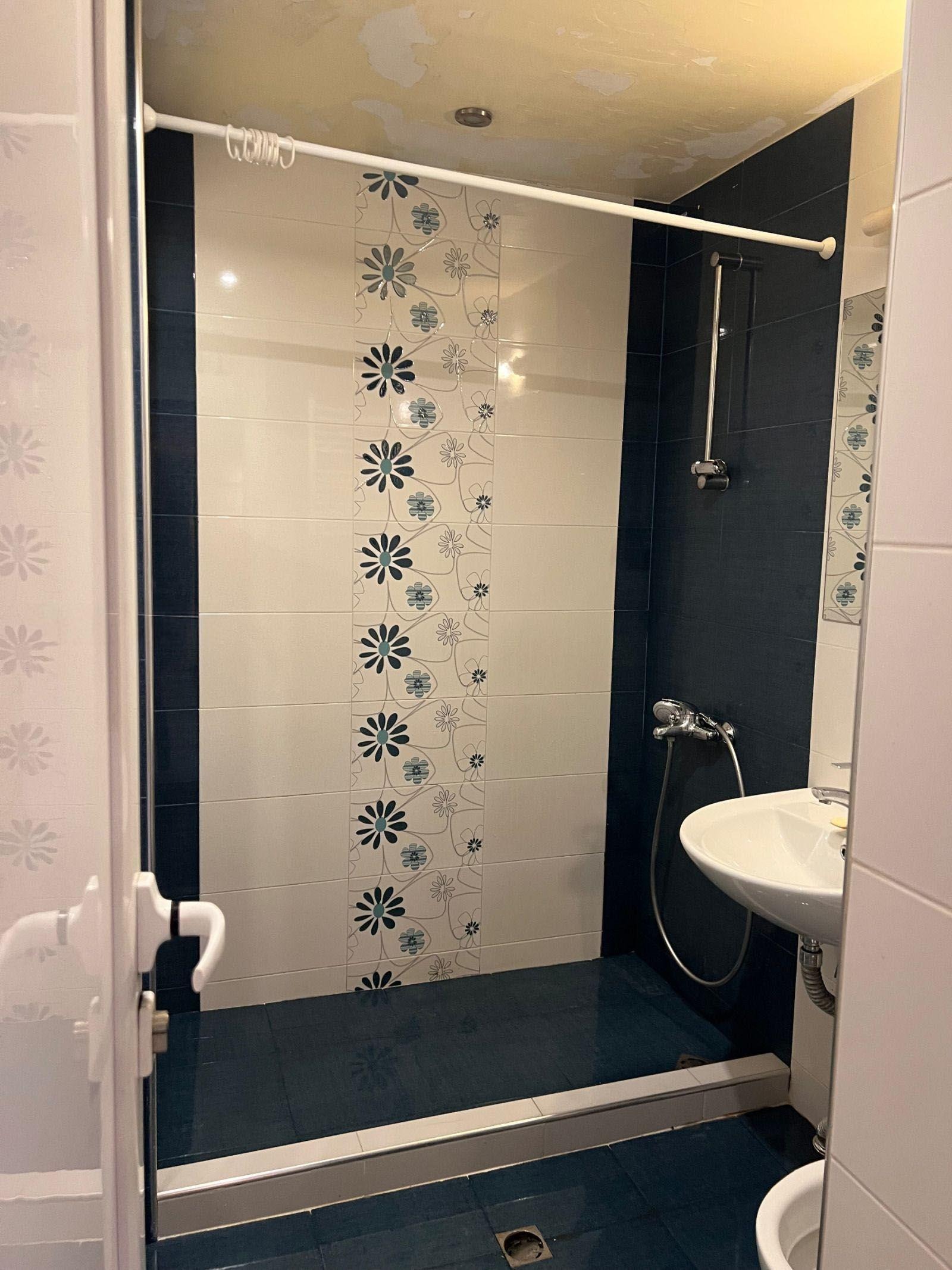 Дава под наем 3-СТАЕН, гр. София, Света Троица, снимка 8 - Апартаменти - 53771270