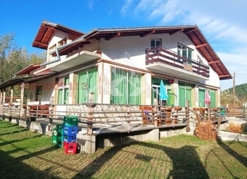 Дава под Наем МАГАЗИН в област Пазарджик, гр. Велинград - 195 кв.м / 700 € » 1 369.08 лв.