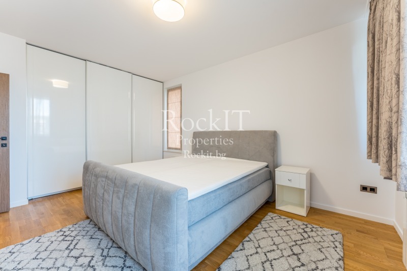 För uthyrning  3 sovrum Sofia , Izgrev , 180 kvm | 72442944 - bild [12]