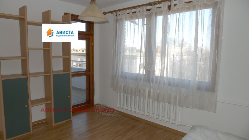 Дава под наем 4-СТАЕН, гр. София, Гео Милев, снимка 11 - Апартаменти - 53187124