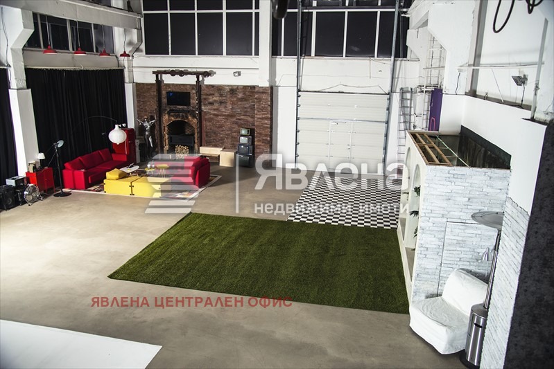 Дава под наем  Пром. помещение град София , Дианабад , 243 кв.м | 92721012