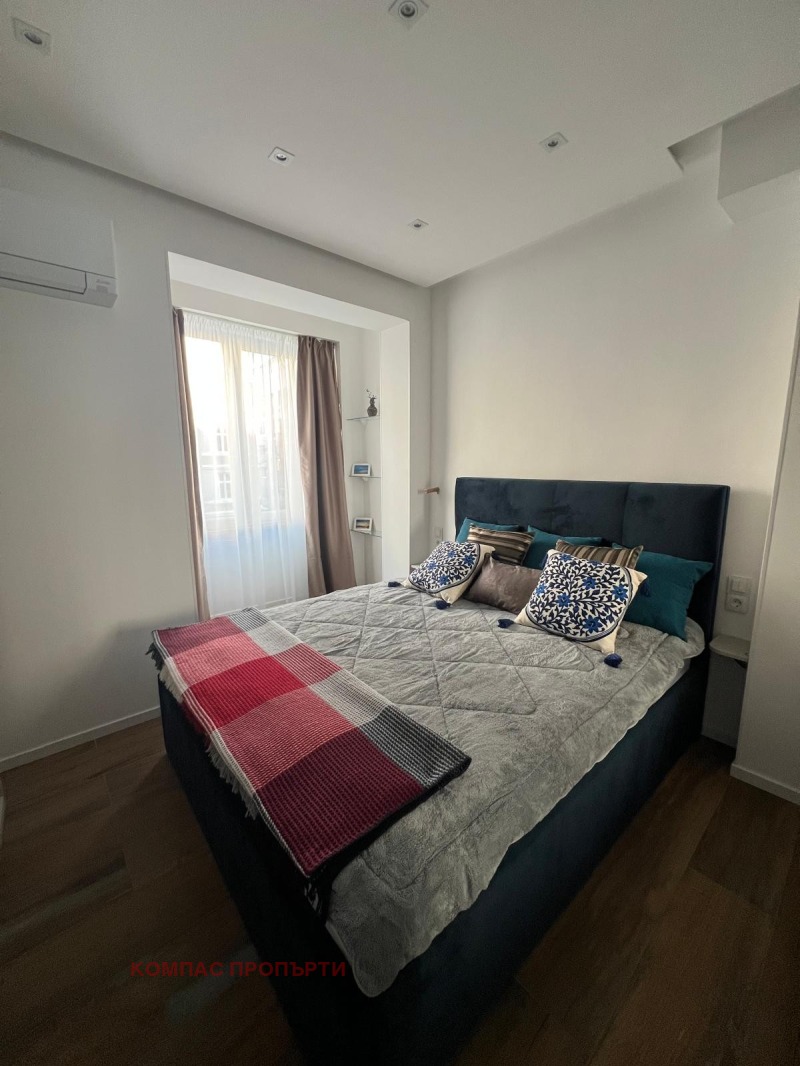 Дава под наем 2-СТАЕН, гр. София, Център, снимка 2 - Апартаменти - 53041477