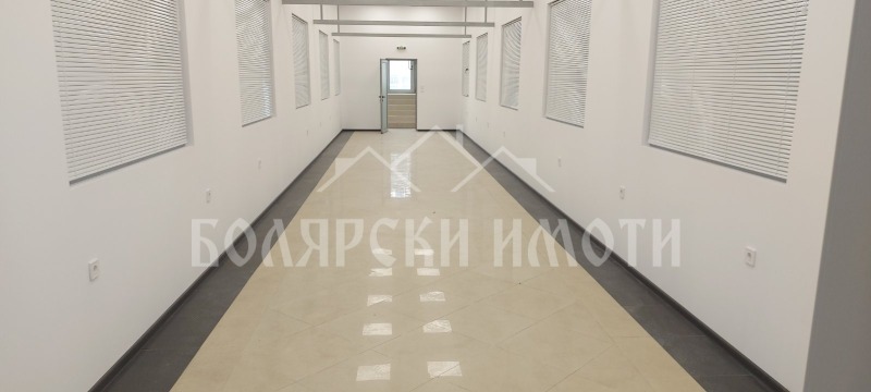 Дава под Наем ОФИС в град Велико Търново, Център - 195 кв.м / 1 023 € » 2 000.81 лв., БОЛЯРСКИ ИМОТИ