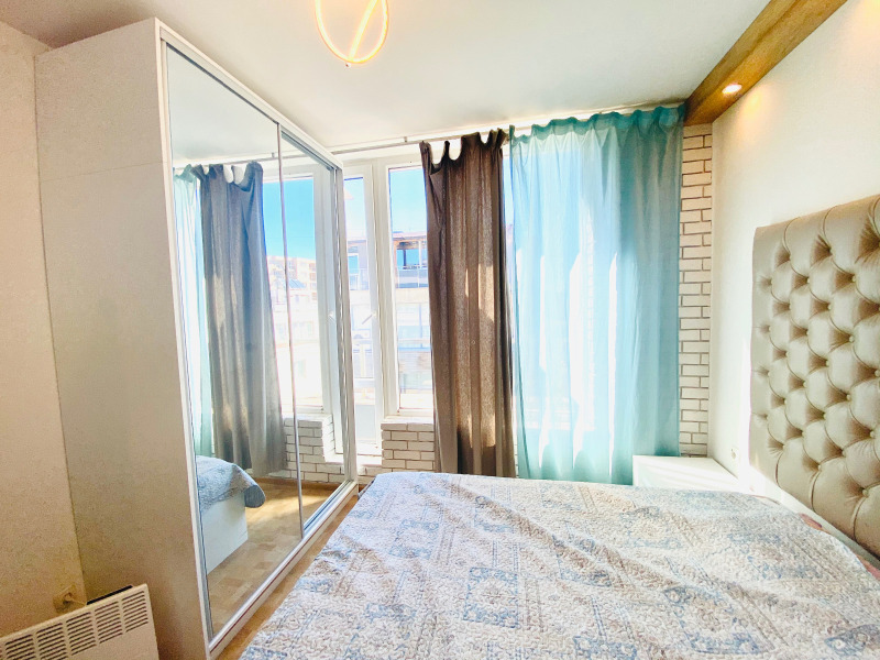 Дава под Наем 2-СТАЕН в град София, Кръстова вада - 65 кв.м / 650 € » 1 271.29 лв., СУИЙТ ХОУМ
