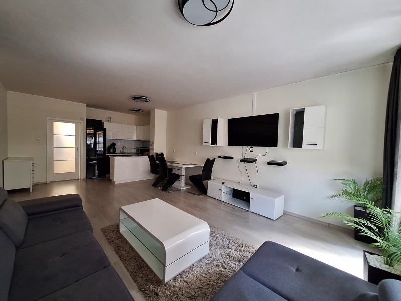 De inchiriat  1 dormitor Sofia , Lozeneț , 104 mp | 74798753 - imagine [2]