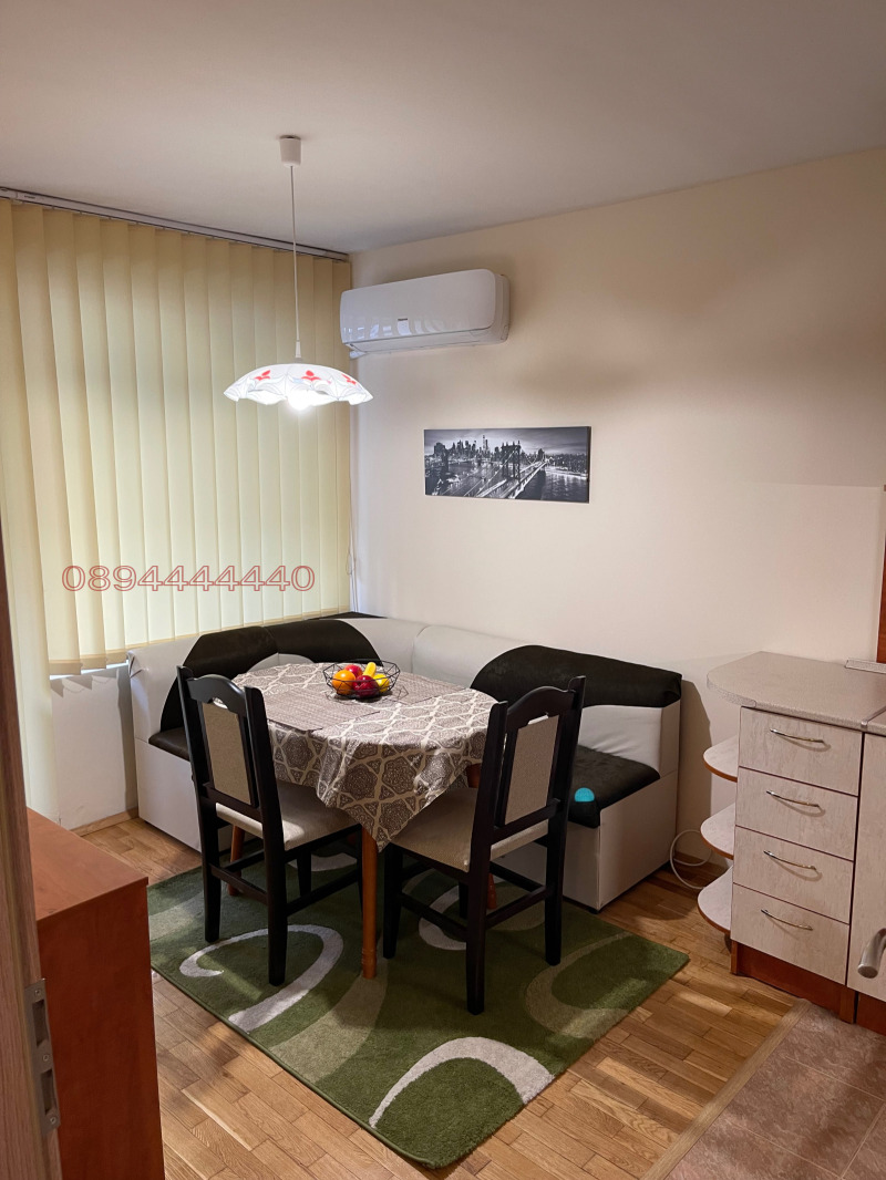 Zu vermieten  1 Schlafzimmer Sofia , Belite brezi , 55 qm | 28994323