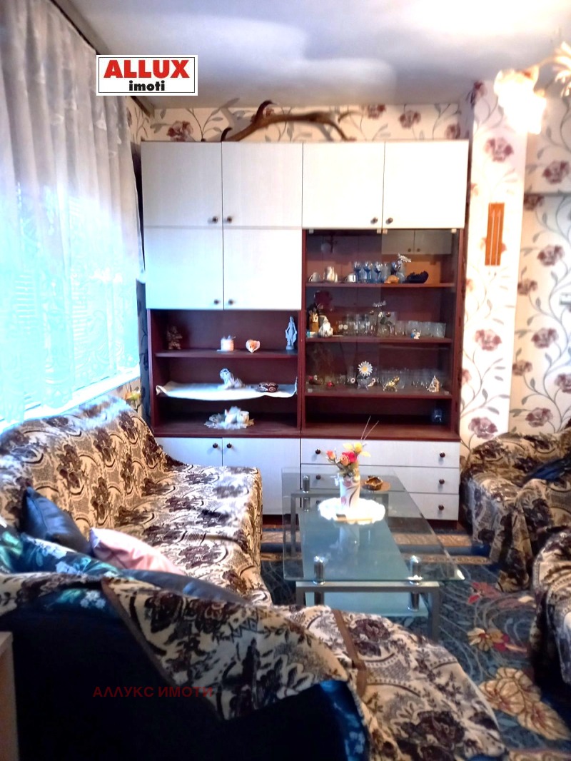 Дава под наем 3-СТАЕН, гр. Русе, Хъшове, снимка 2 - Апартаменти - 53267546